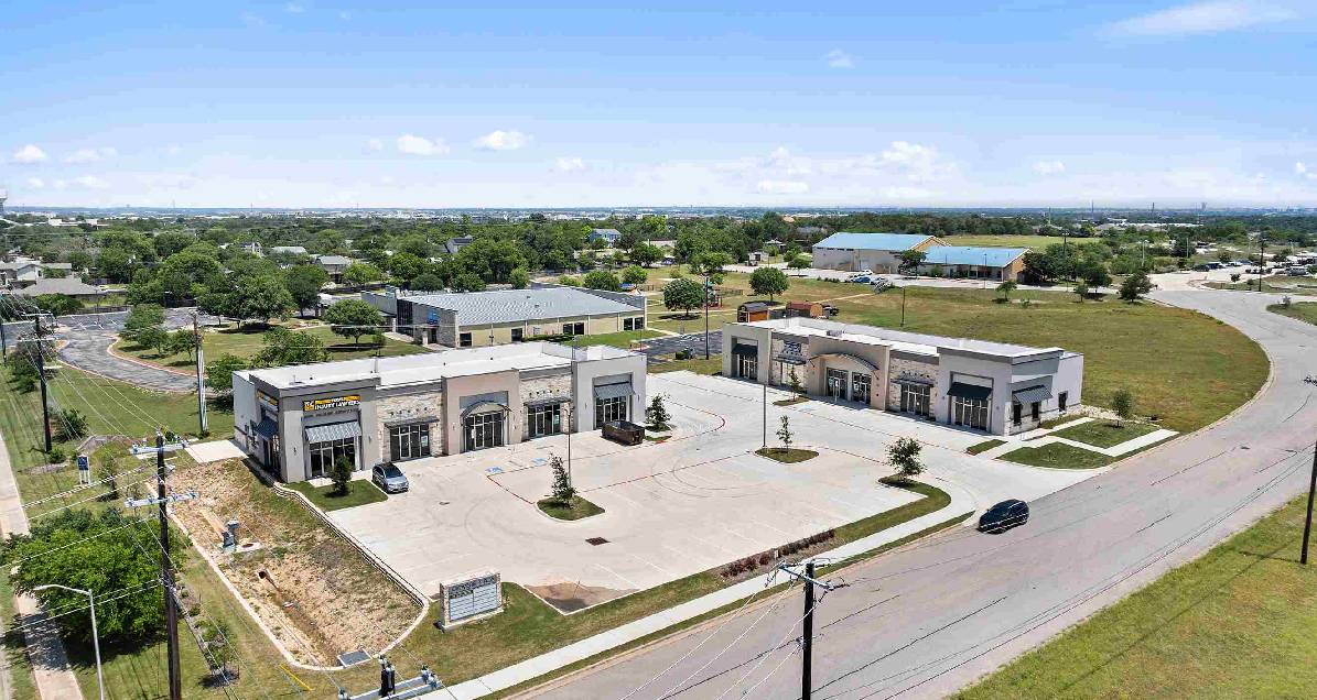 New Executive Suite-202 Leezaspace